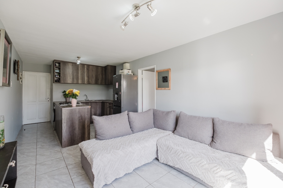 1 Bedroom Property for Sale in Sunnydale Western Cape